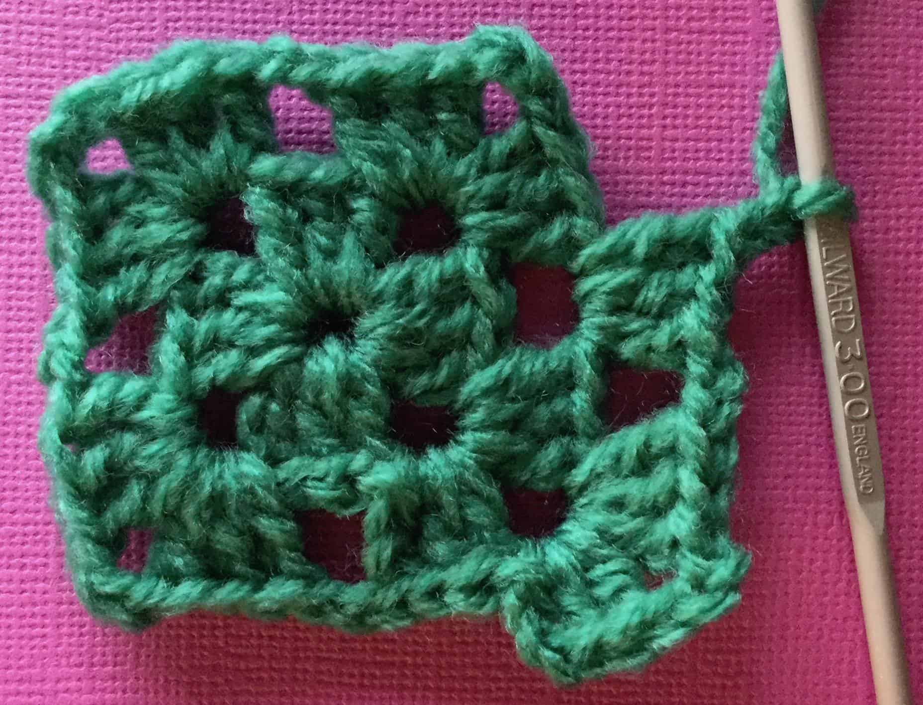 how crochet to 3rd row Kerri's row side first third â¢ Crochet square granny crochet
